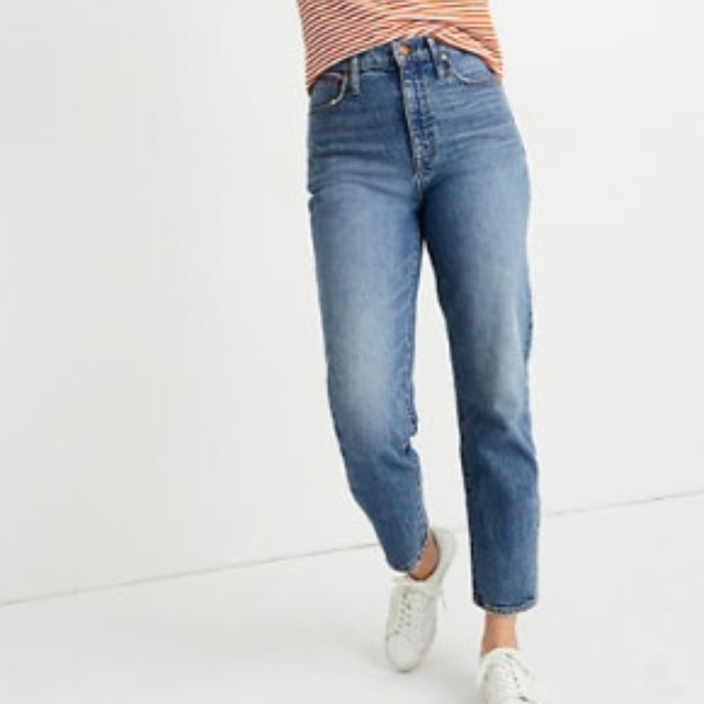 Madewell Classic Straight Jeans in Peralta Wash